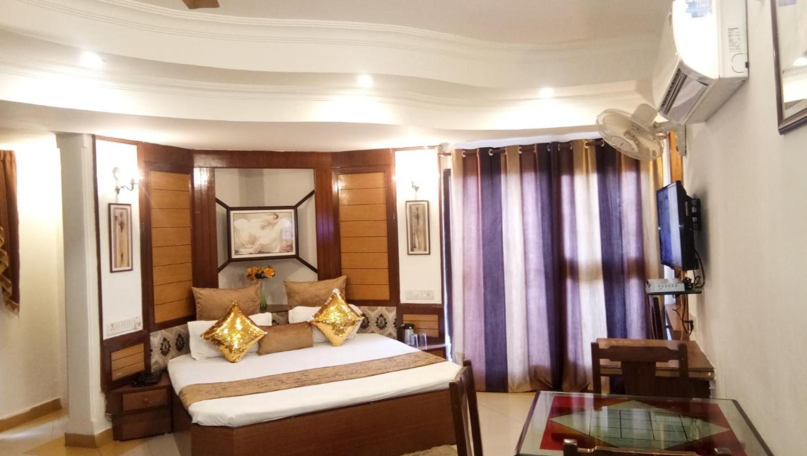 Hotel Banjara Bhopal Esterno foto