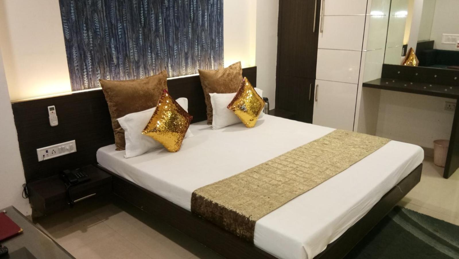 Hotel Banjara Bhopal Esterno foto